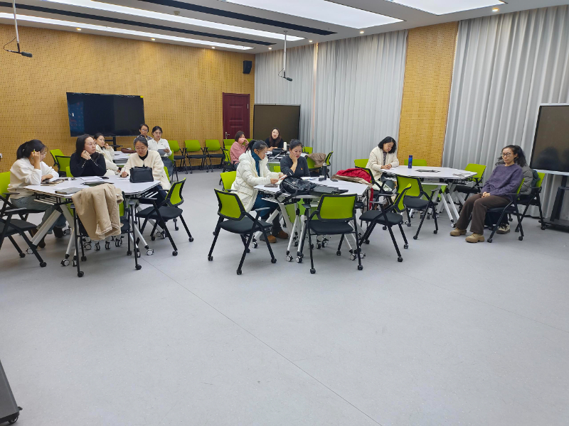 评委.jpg 评委.jpg