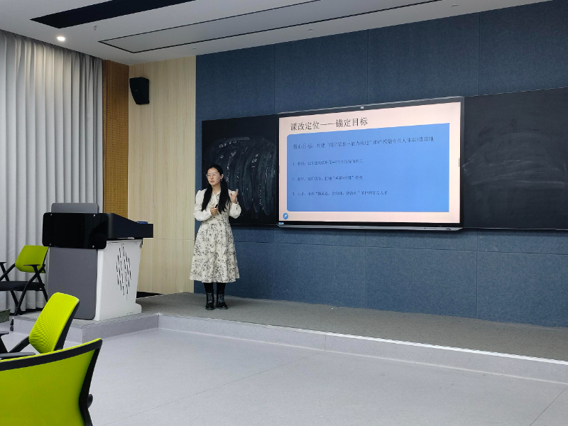 李梦.jpg 李梦.jpg